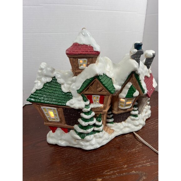 Vintage Ceramic Light-Up Winter Village House Decoration With Snow-Covered Roofs - Picture 2 of 4